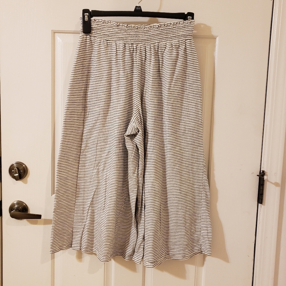 Mustard Seed Size Med. Striped Wide-Leg Pants
